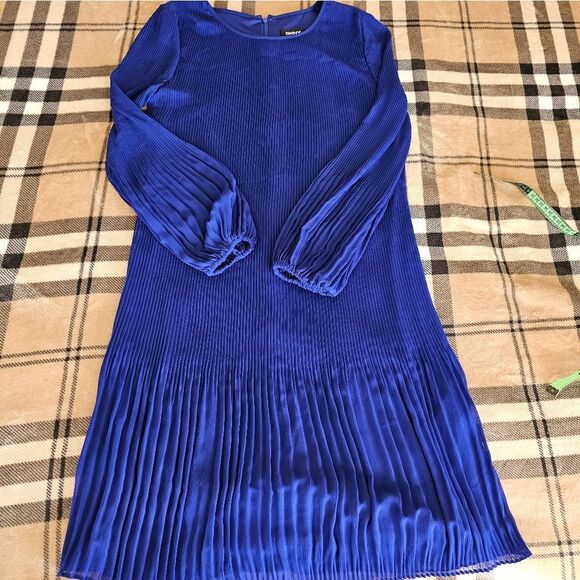 Dkny Blue Sheath Dress with Long Bishop Sleeves for Wedding Guest - Picture 9 of 10
